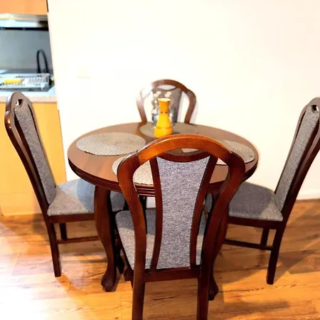 Ebram Ii Apartman *